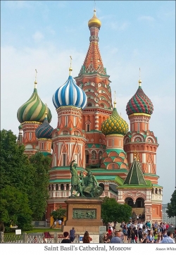 Saint Basil's Cathedral in Red Square, Moscow.2